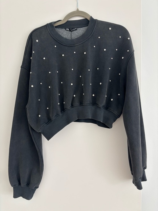 Zara Tops - Zara Black Cropped Sweatshirt with Silver Studs